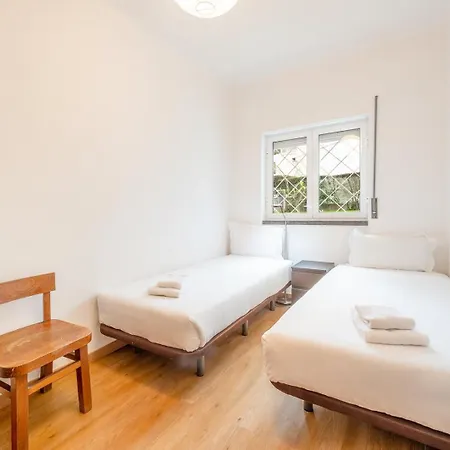 아파트 Guestready - Spacious Near Centre