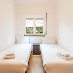 شقة Guestready - Spacious Near Centre كاسكايس