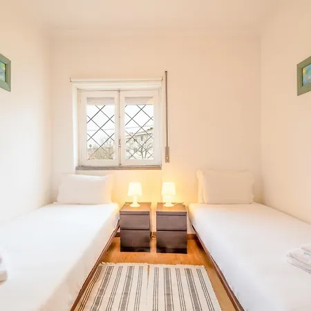 Апартаменты Guestready - Spacious Near Centre
