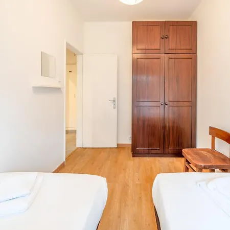 Guestready - Spacious Near Centre Кашкайш
