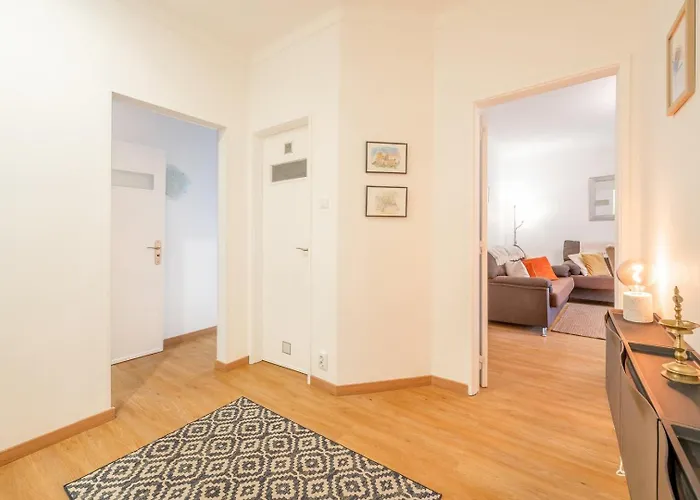 Guestready - Spacious Near Centre